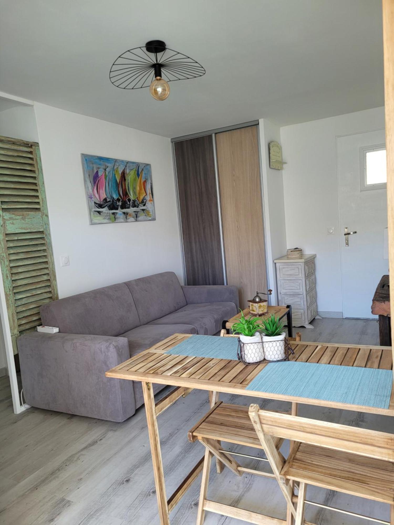 Tahiti Beach, T2 A La Mer, Piscine, Terrasse Et Parking Frontignan Esterno foto