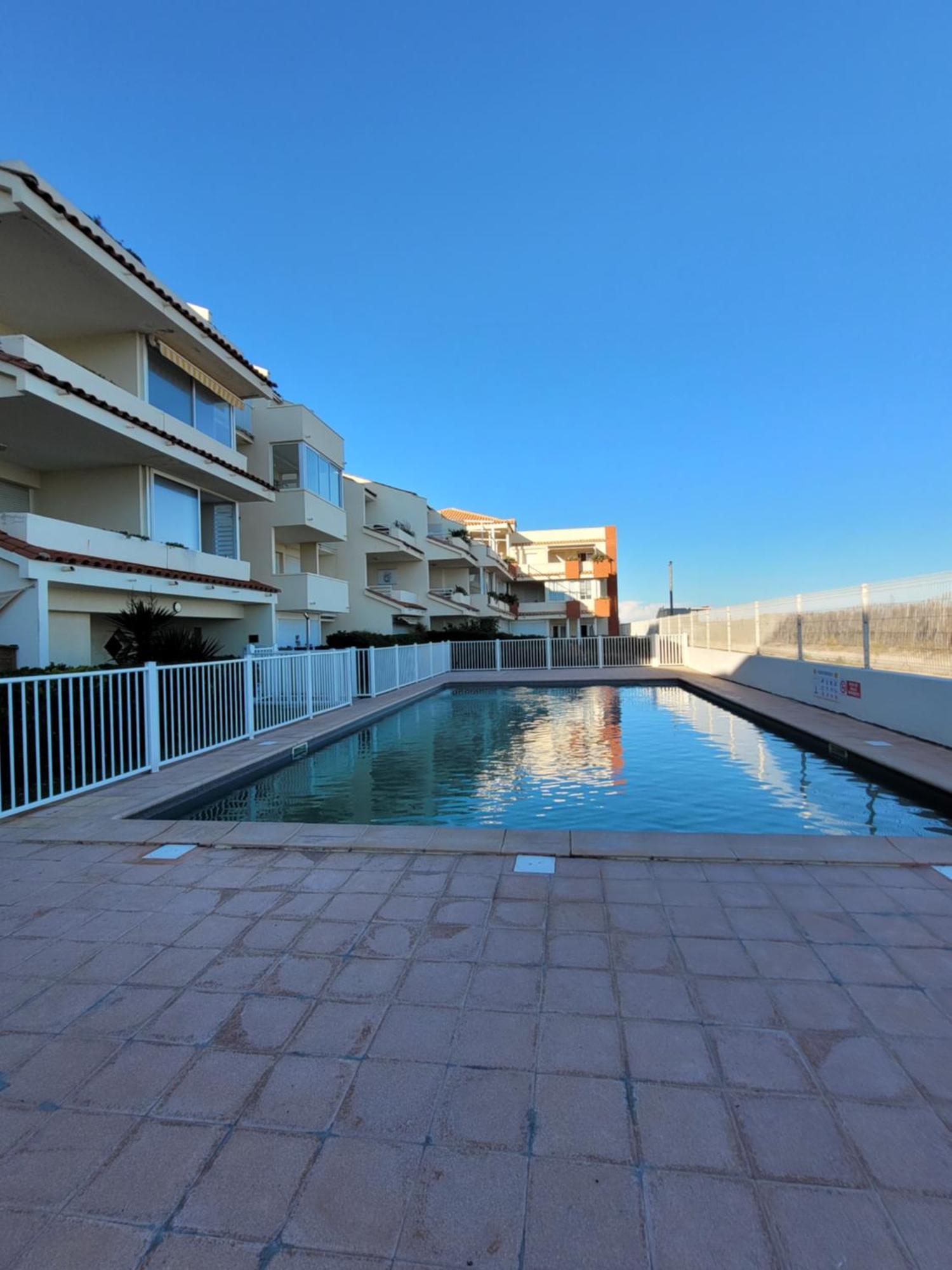 Tahiti Beach, T2 A La Mer, Piscine, Terrasse Et Parking Frontignan Esterno foto